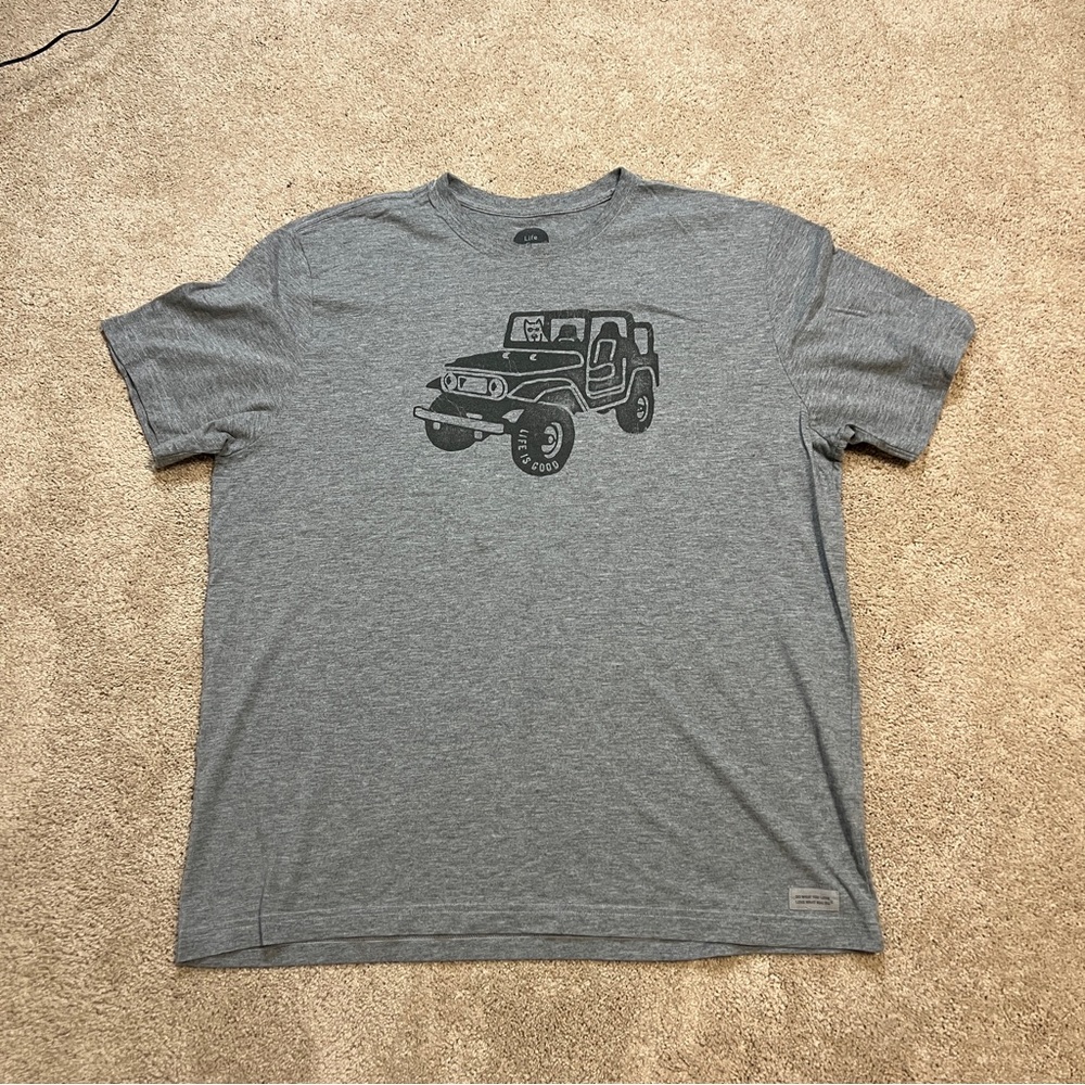 Men’s XXL Life Is Good Shirt